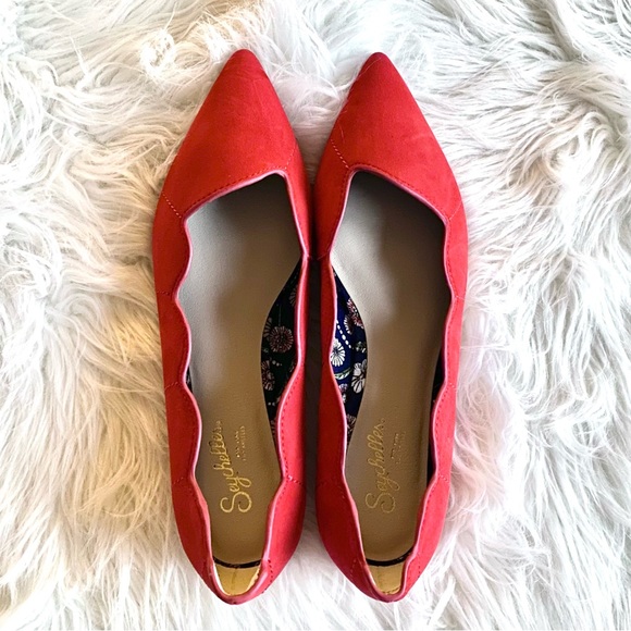 Seychelles • Scallop-Edge Red Suede Island Flat 6 - Picture 7 of 8